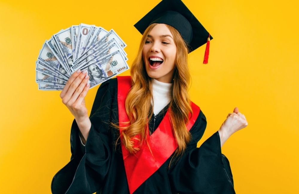 Why Scholarships Are An Important Part of the Education System