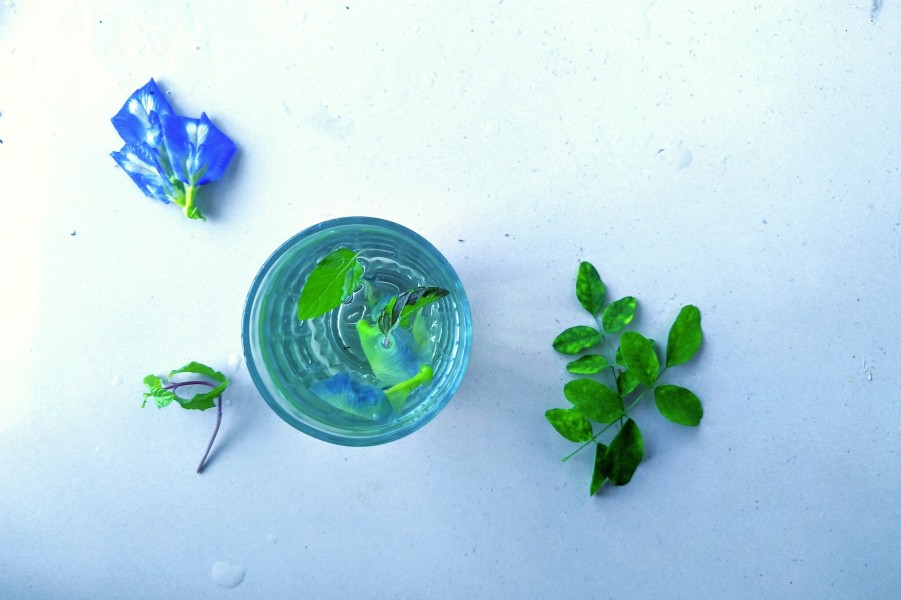 Butterfly Pea Flower Tea Recipe aka blue tea recipe
